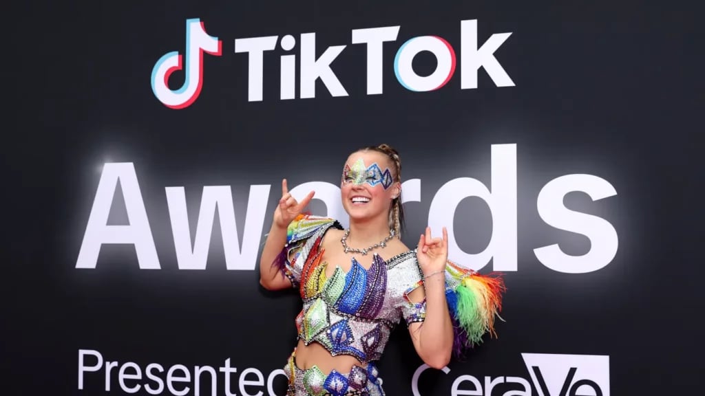 TikTok Awards 2025 Nominations: Full List of Nominees & More 3 TikTok Awards