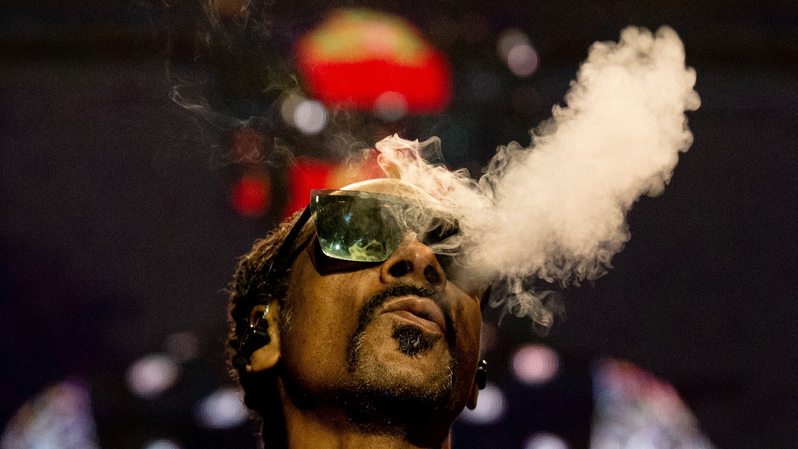 Snoop Dogg isn’t quitting weed, here’s what he really meant by ‘giving up smoke’