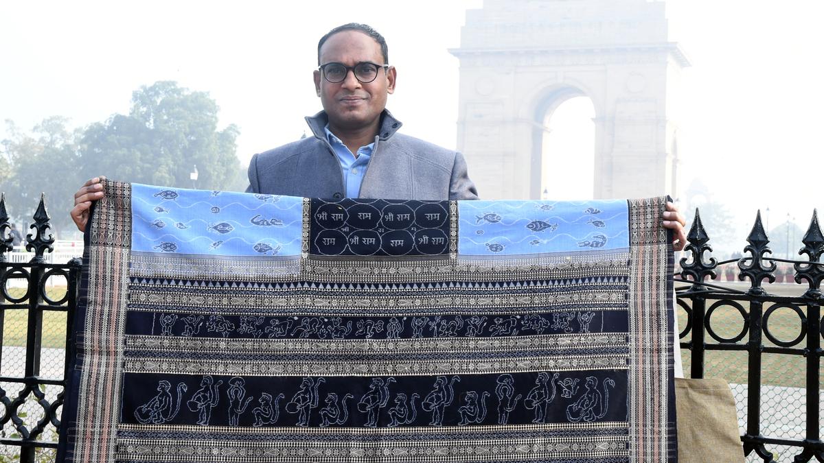From Kausalya’s land, Ram Setu sari unfolds rare weave
