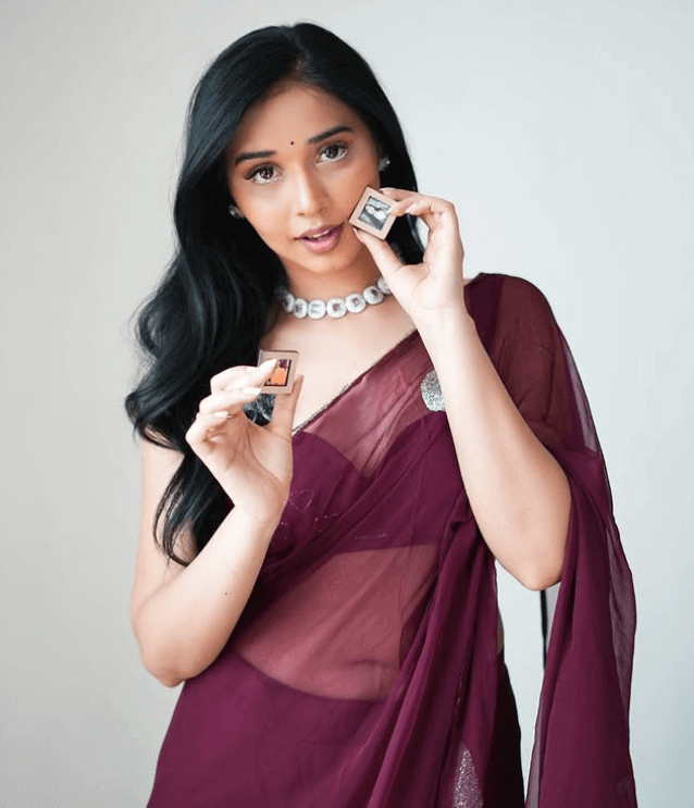 Who is Tanya Mittal? Net Worth, Biography, Husband Name, Family, Age, Relationship 6 Tanya Mittal Early Life