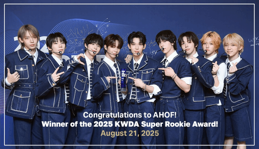 Super Rookie Award: AHOF, KickFlip, KiiiKiii, Hearts2Hearts